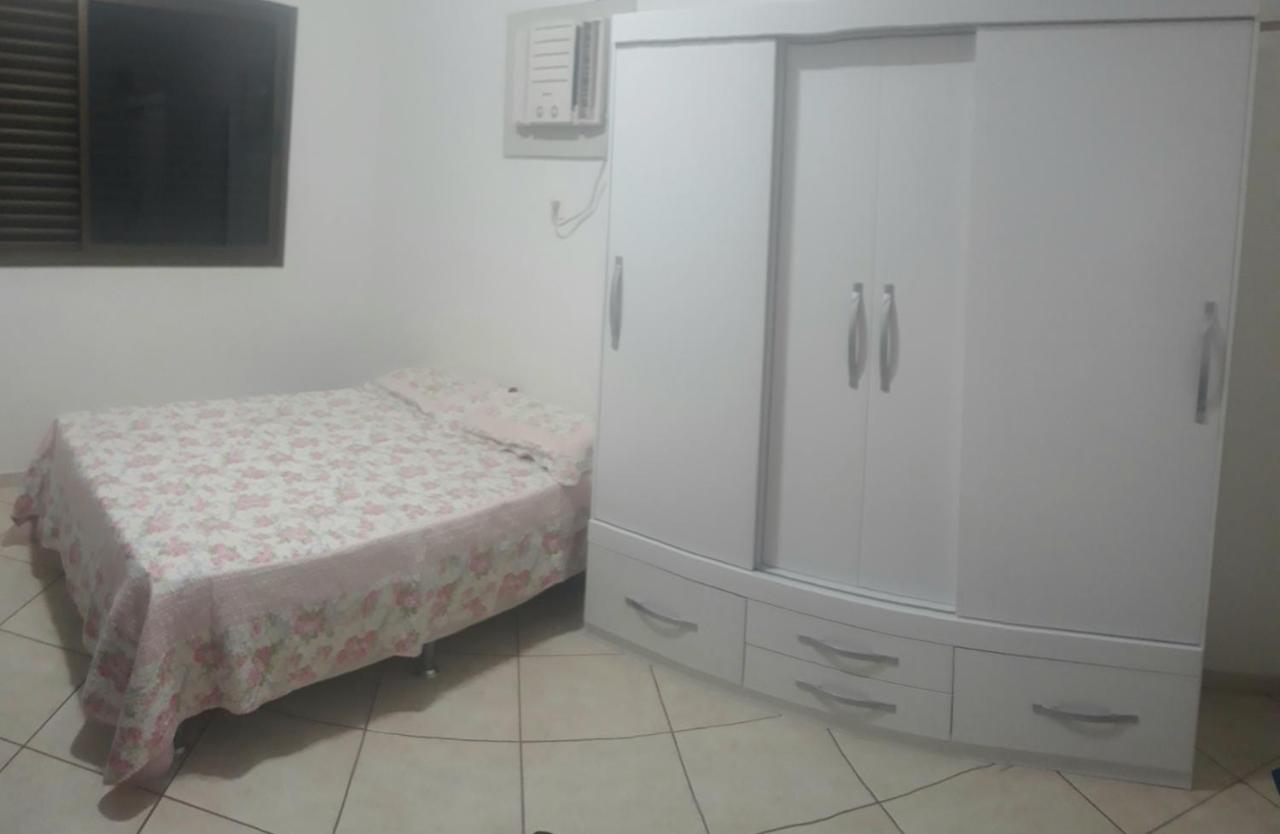 Hospedagem domiciliar Quarto Em Apto Jardim Das Americas Cuiabá